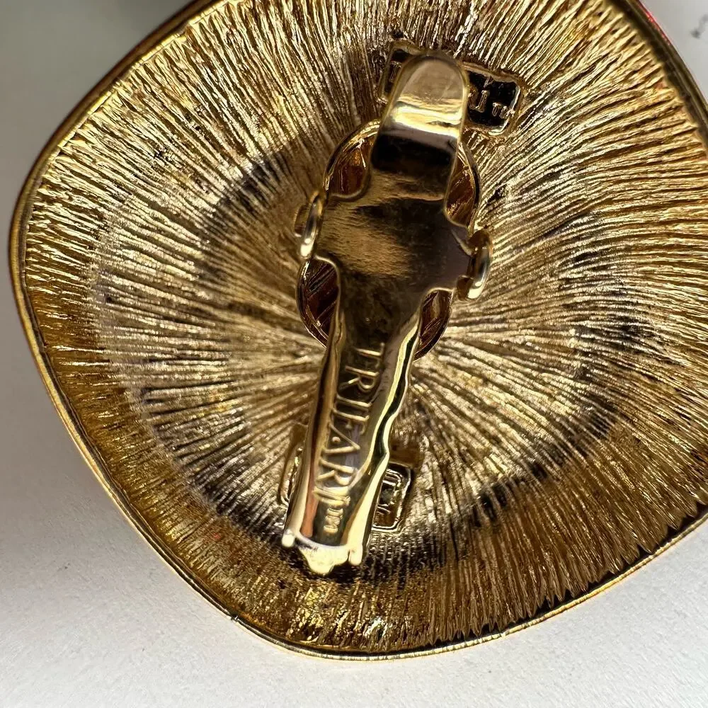 Clip on earrings